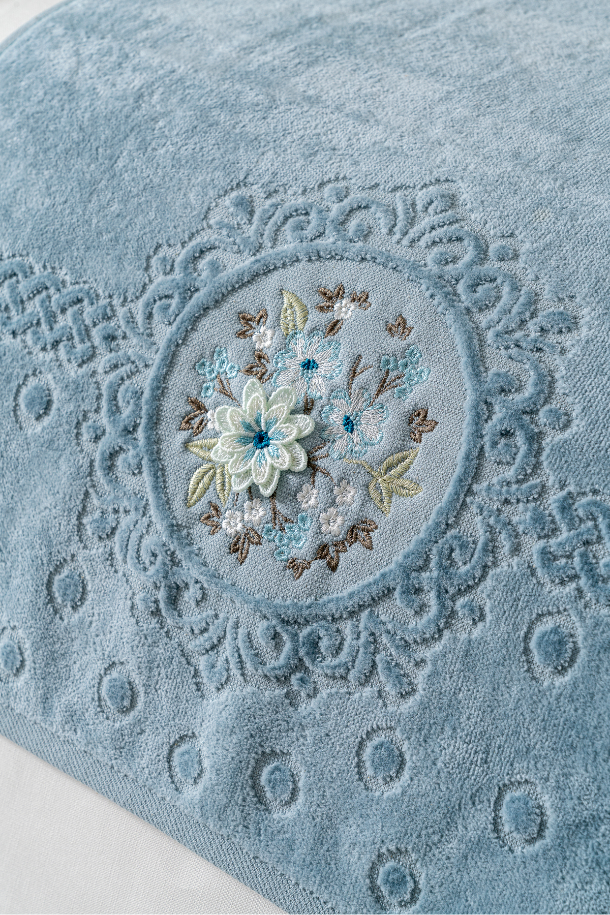 6 Parça 3D Nakışlı Premium Çeyizlik El Yüz Havlusu 50x90 cm %100 Pamuk ve Kadife