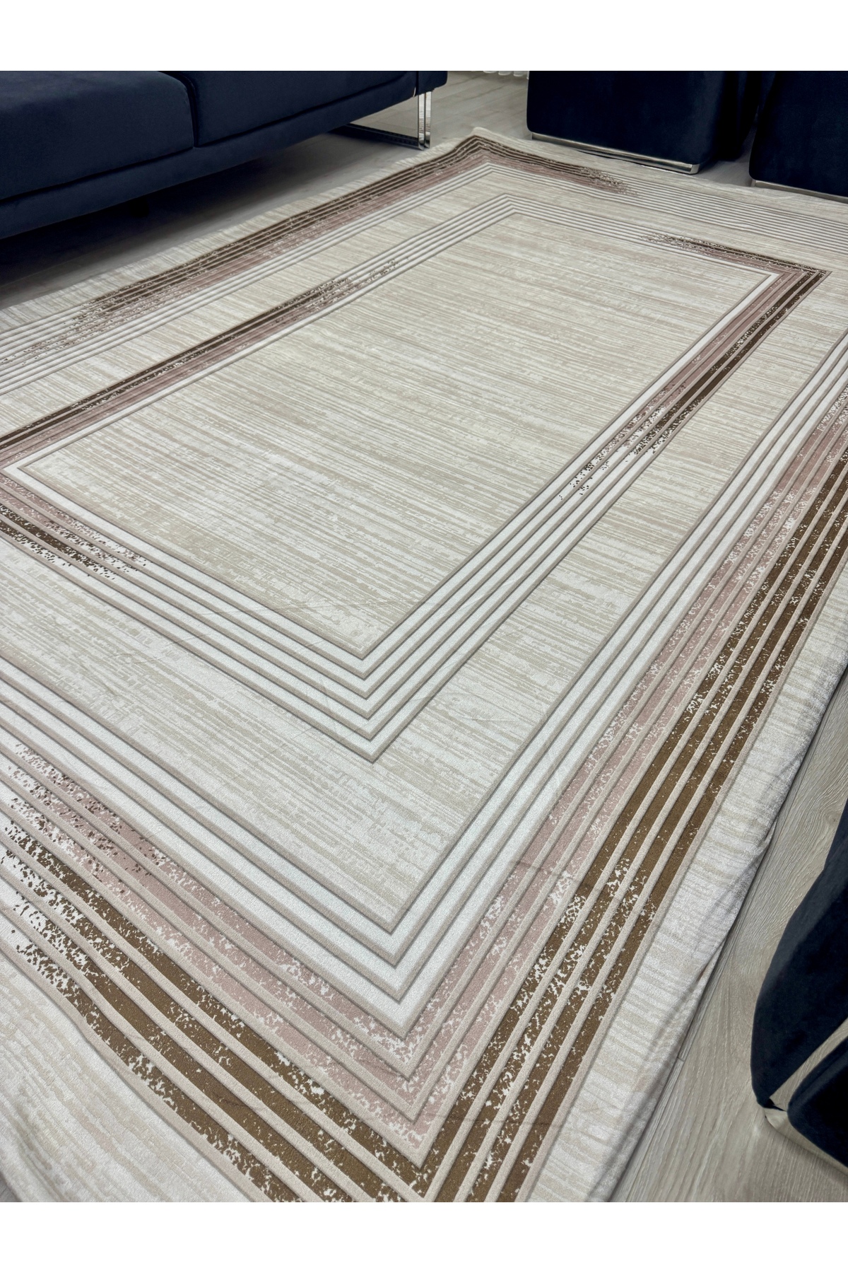 Dekoratif Modern Halı Örtüsü Lastikli ve Süngerli Kaymaz Taban Yıkanabilir