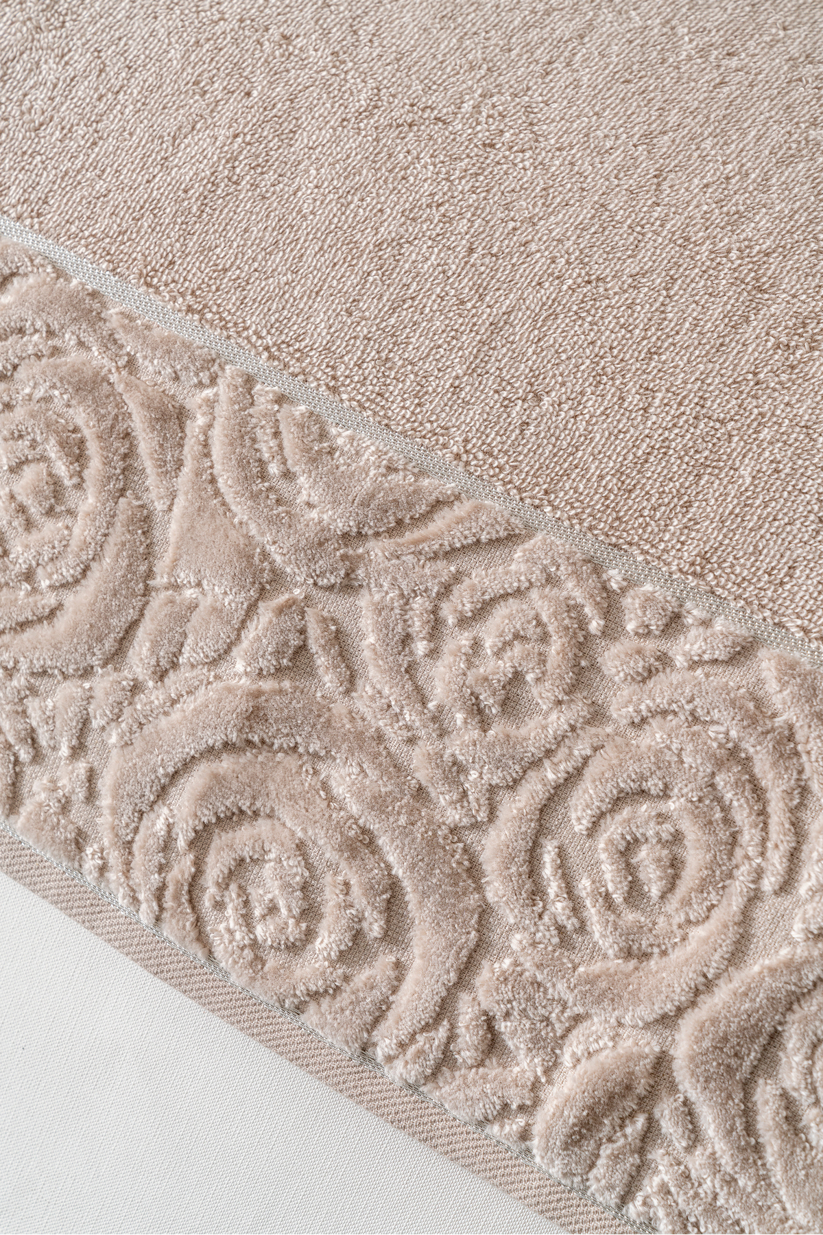 6'lı Ucu Gül Desenli %100 Pamuk 50X90 cm El Yüz Havlu Seti Şık Tasarım Yumuşak ve Emici