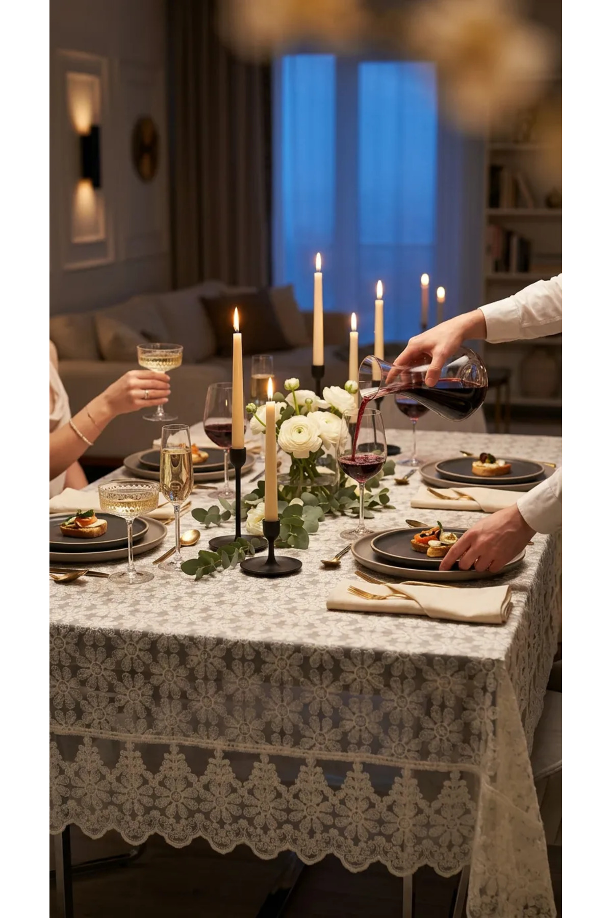 160 X 260 Ebatında 8 ve 12 Kişilik Masalara Uygun Jakar dokuma Masa Örtüsü Dertsiz