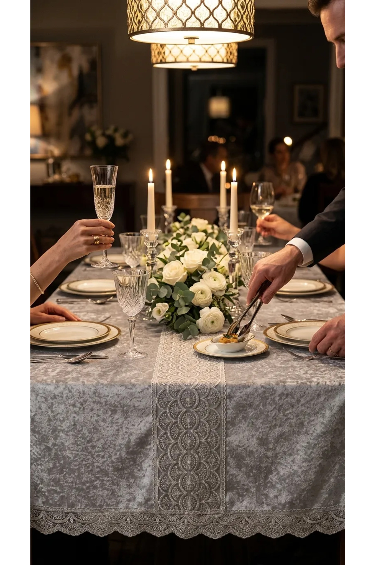 160 x 260 Ebatında 8 ve 12 Kişilik Masalara Uygun Leke Tutmaz Masa Örtüsü Premium