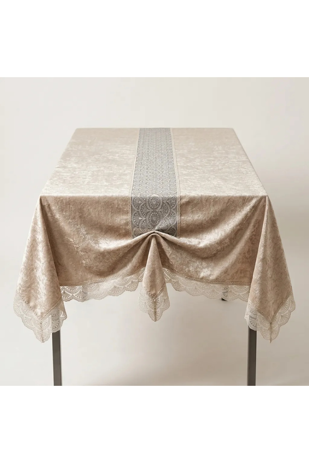 160 x 260 Ebatında 8 ve 12 Kişilik Masalara Uygun Leke Tutmaz Masa Örtüsü Premium