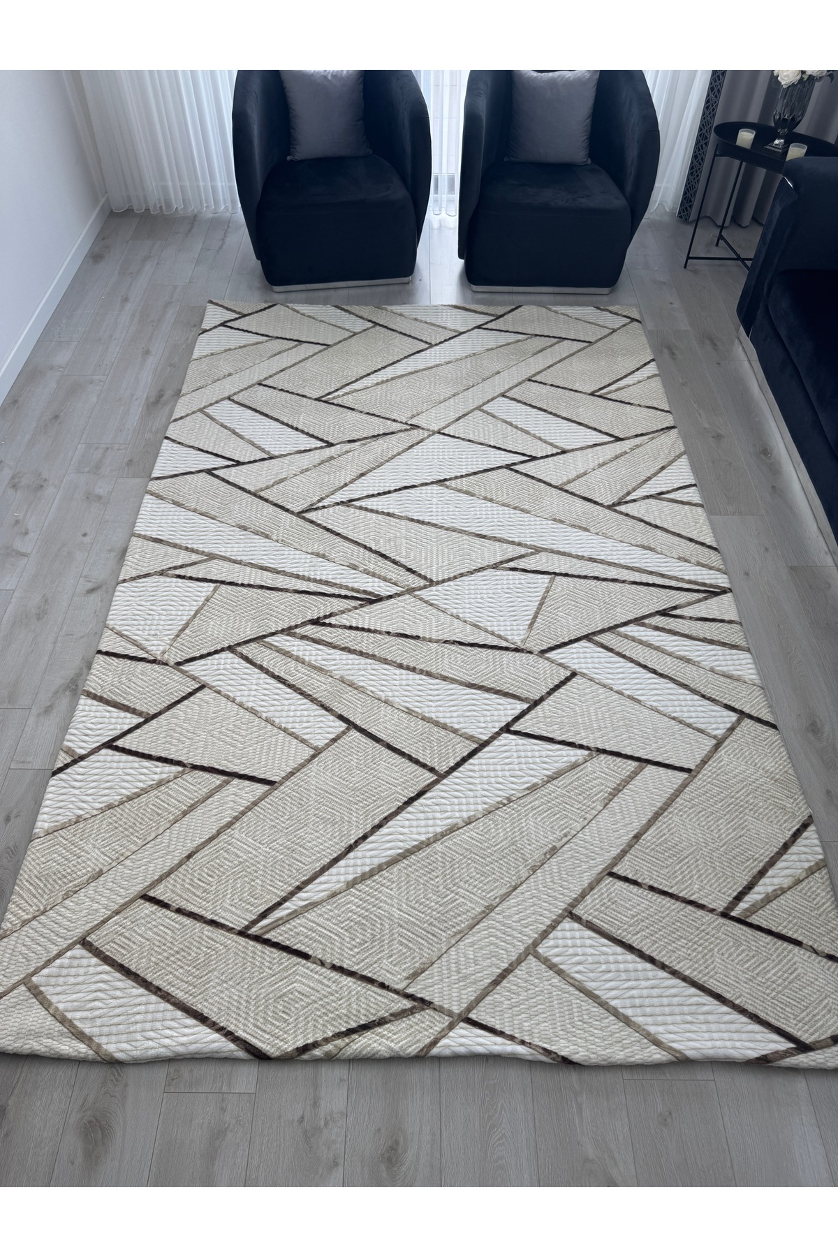 Halının Altına Kolayca Katlanabilen 230x330 Mikro Polar Lastiksiz Halı Örtüsü Kalın Dokulu (ÇİZGİLİ)