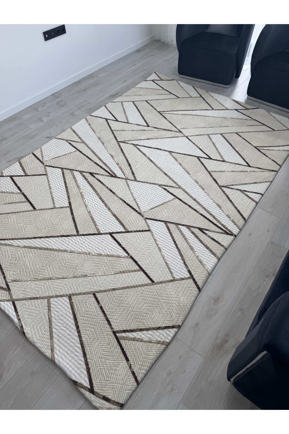 Halının Altına Kolayca Katlanabilen 230x330 Mikro Polar Lastiksiz Halı Örtüsü Kalın Dokulu (ÇİZGİLİ)