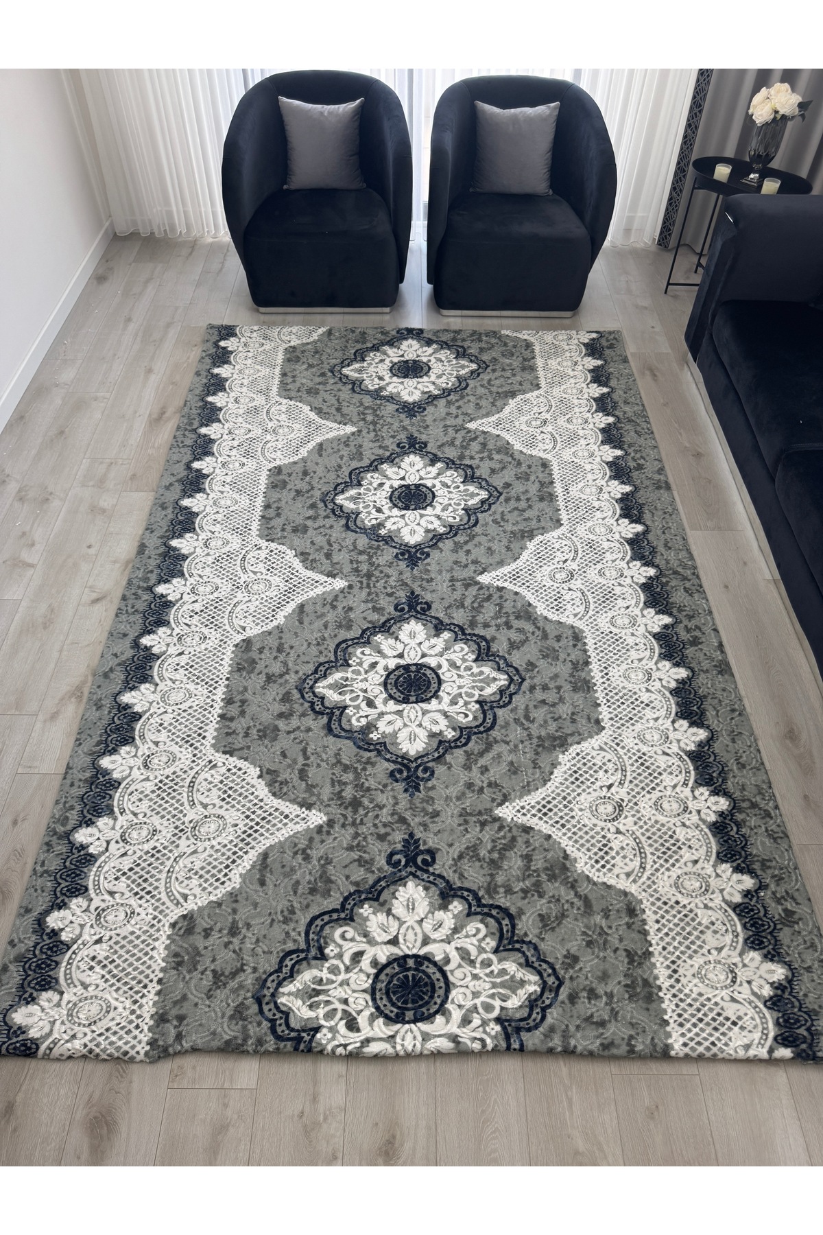 Halının Altına Kolayca Katlanabilen 230x330 Mikro Polar Lastiksiz Halı Örtüsü Kalın Dokulu (OSMANLI)